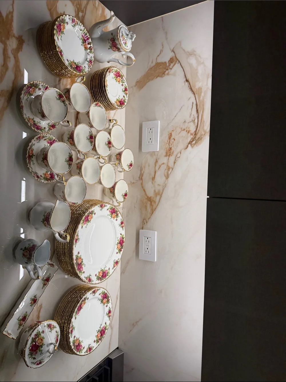 Classic Floral Gold-Trim Porcelain Dinnerware Set - White with Pink Rose Pattern